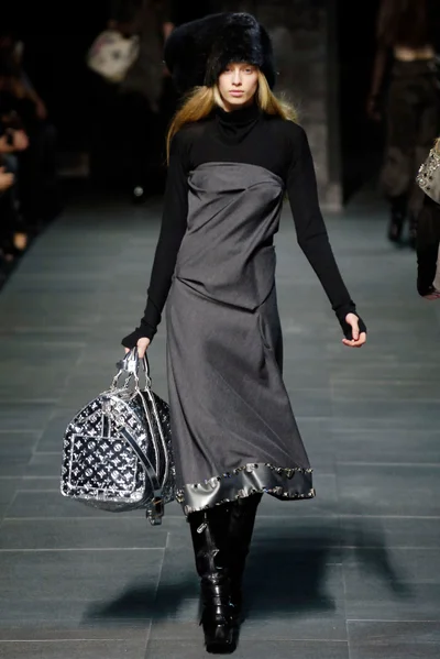 Look 30